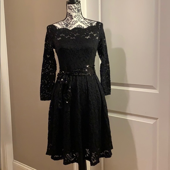 Miusol Dresses & Skirts - Black Lace Dress